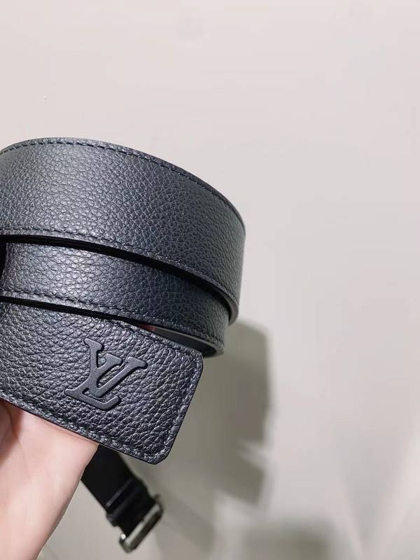 Louis Vuitton 35MM Belt LVB00309